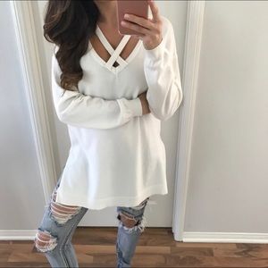 The softest white X top @mrsalliexo